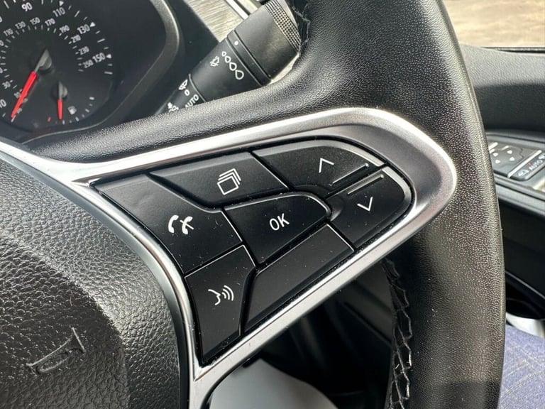 2023 Renault Trafic 2.0 dCi Blue 28 Sport+ Panel Van 5dr Diesel EDC SWB Euro 6 (s/s) (170 ps) PAN...