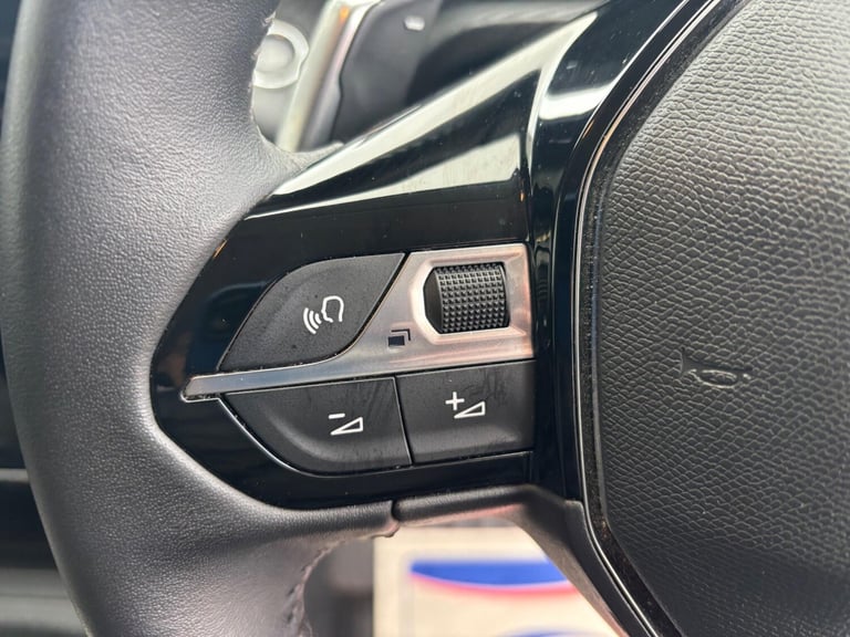 2023 Peugeot 208 1.2 PureTech 100 Allure Premium + 5dr EAT8 HATCHBACK PETROL Automatic