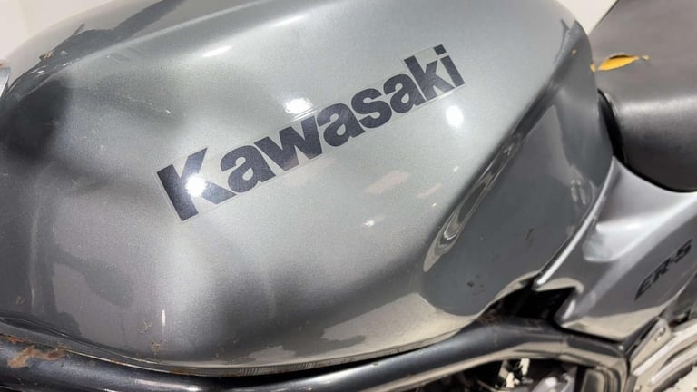 Kawasaki Er 2000 12K GOOD RUNNING PROJECT BIKE 500CC NAKED A2