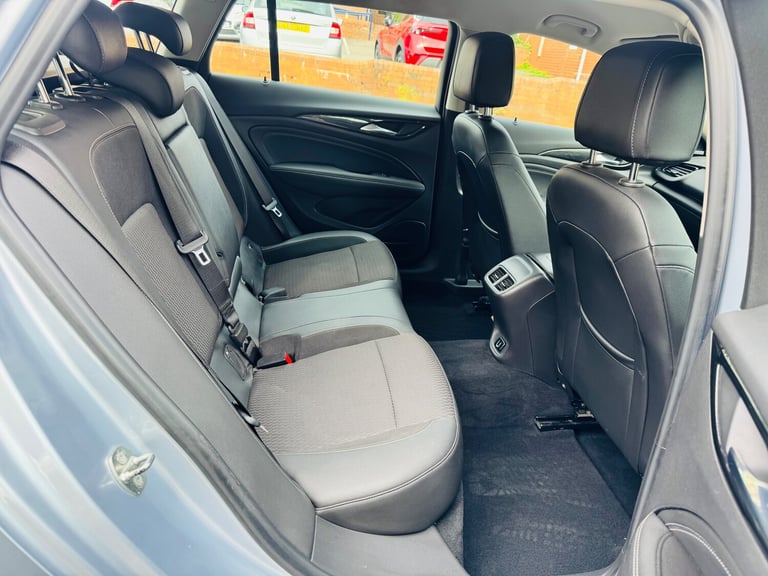 2017 Vauxhall Insignia TECH LINE NAV 5-Door Diesel