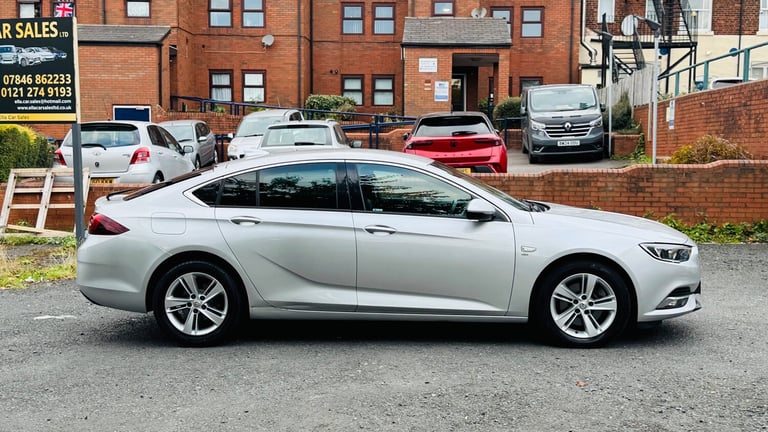2017 Vauxhall Insignia SRI NAV 5-Door Diesel
