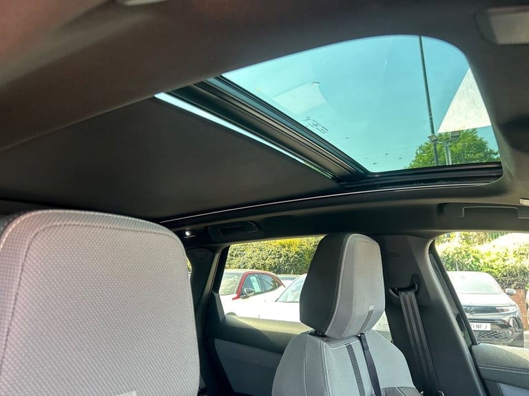  Vauxhall Grandland Electric 73kwh Ultimate Suv 5dr Electric Auto 213 Ps