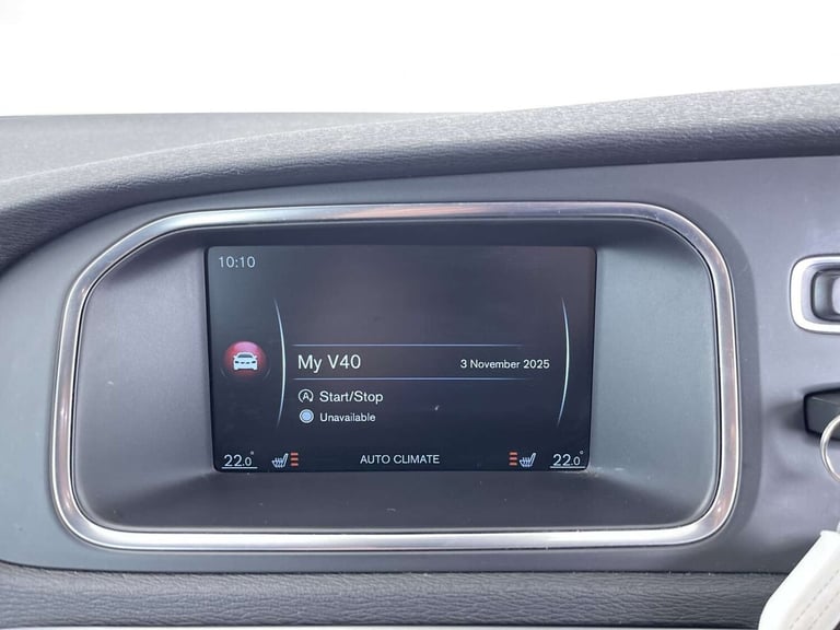 2015 Volvo V40 2.0 V40 R-Design Nav D2 5dr Hatchback Diesel Manual