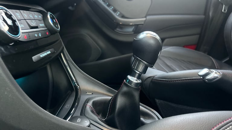 2023 Ford Puma 1.0 EcoBoost Hybrid mHEV Vivid Ruby Edition 5dr HATCHBACK PETROL Manual