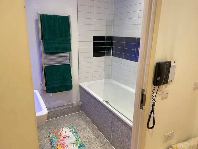 Short or Long Let - Manchester City Centre Luxury One Bed Flat