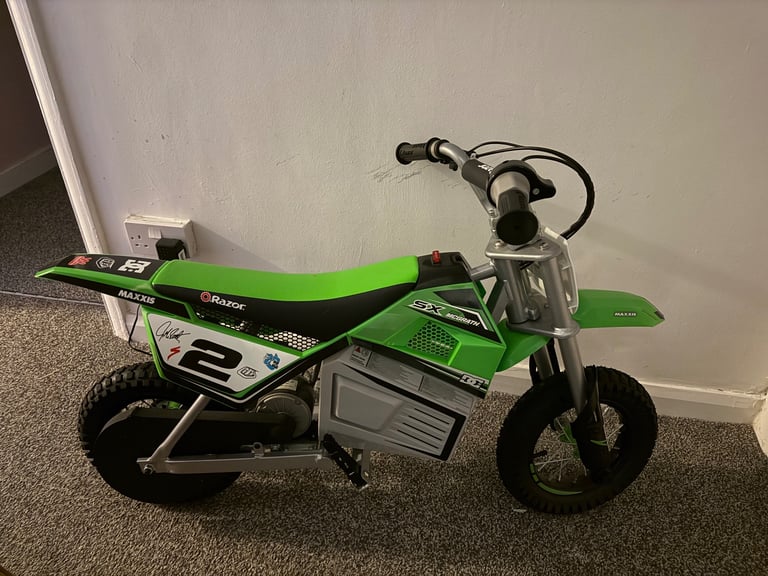 Electric razor McGrath dirt bike 