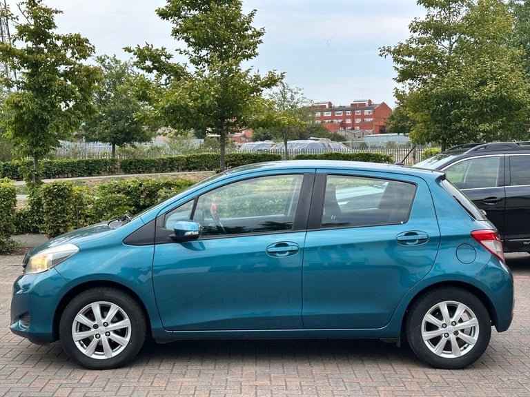2013 Toyota Yaris 1.33 Dual VVT-i TR Euro 5 5dr HATCHBACK Petrol Manual