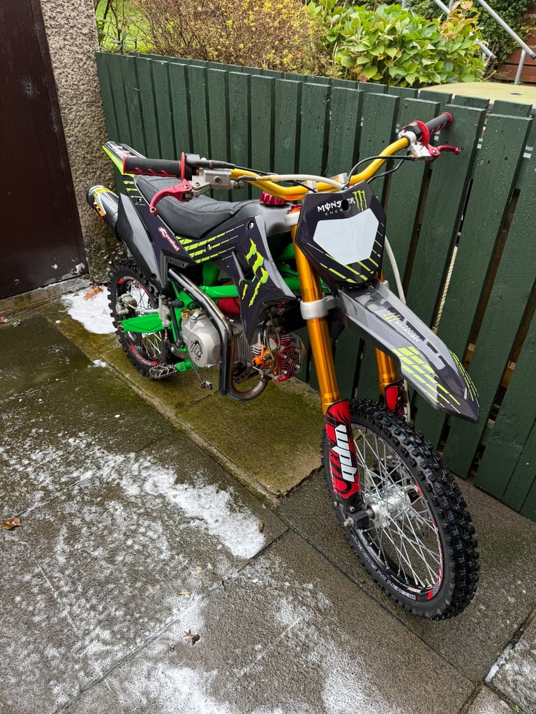 2018 Welsh pit bike 140 