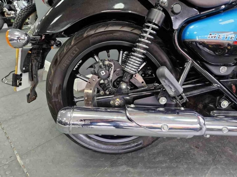 Royal Enfield METEOR 350 SUPERNOVA