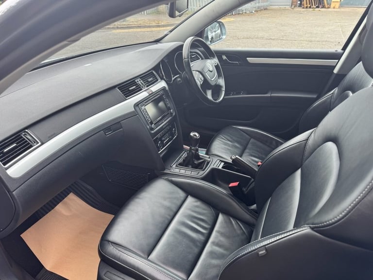 2013 Skoda Superb 1.8 TSI Elegance Estate 5dr Petrol Manual 4WD Euro 5 (160 ps) Estate Petrol Manual