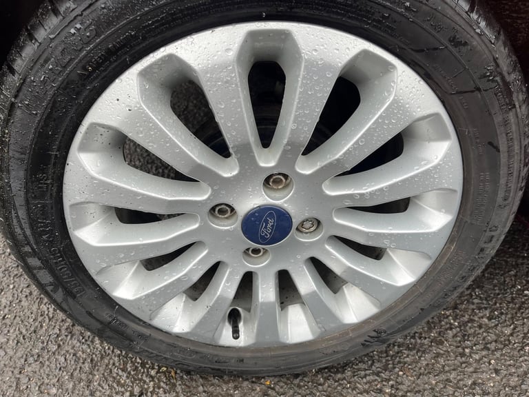 2015 Ford Ka 1.2 Zetec Euro 5 (s/s) 3dr HATCHBACK Petrol Manual