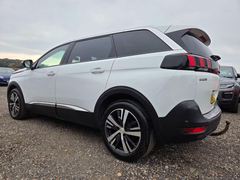 2018 Peugeot 5008 1.2 PureTech Allure Euro 6 (s/s) 5dr Petrol