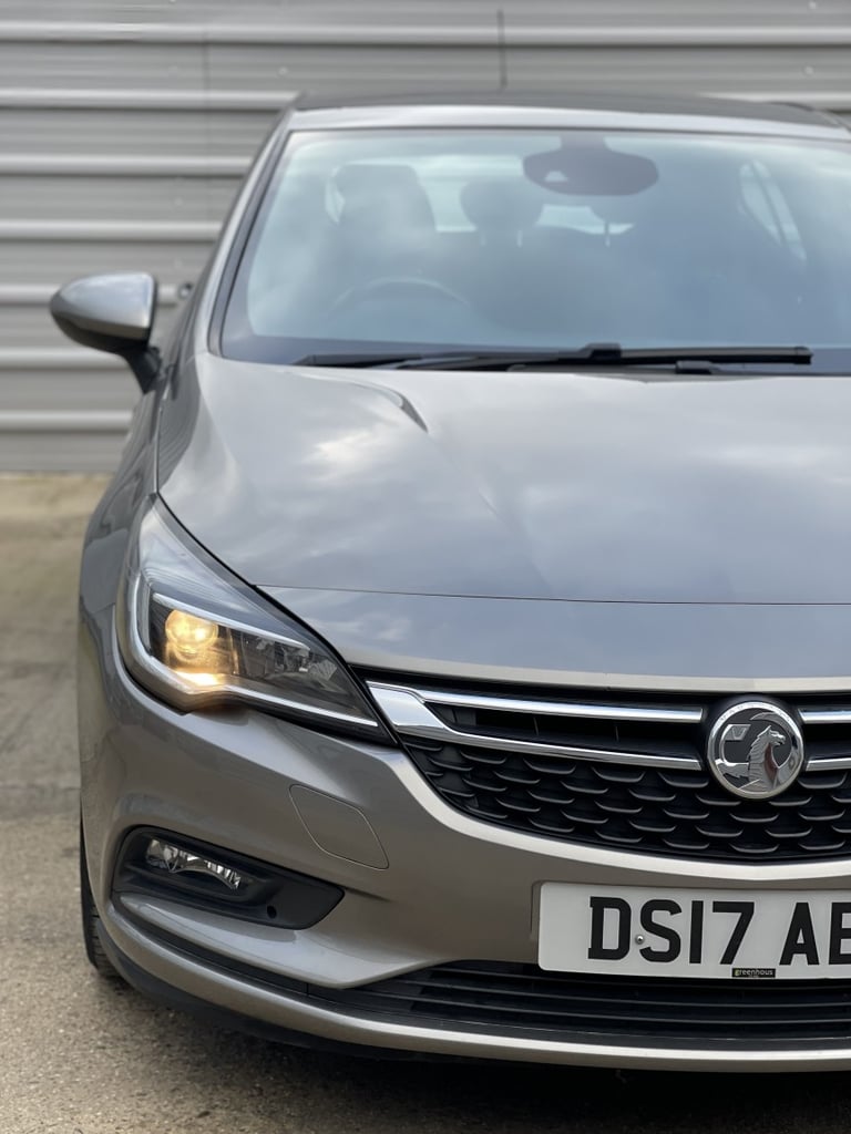 VAUXHALL ASTRA 1.4 i SRi 2017