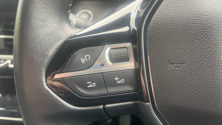2020 Peugeot 208 1.2 PureTech 100 Allure 5dr Petrol Hatchback Hatchback Petrol Manual