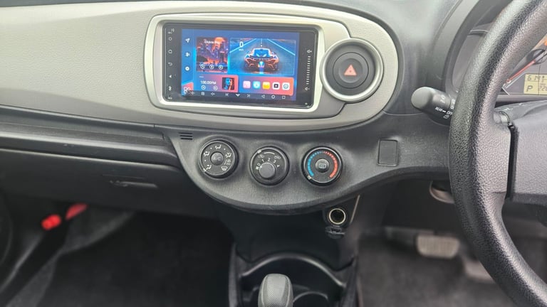 2012 Toyota yaris automatic 1.3 petrol