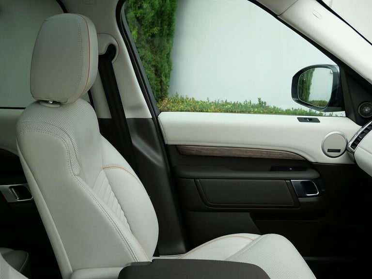 2017 Land Rover Discovery 3.0 TD6 HSE 5dr Auto ESTATE DIESEL Automatic