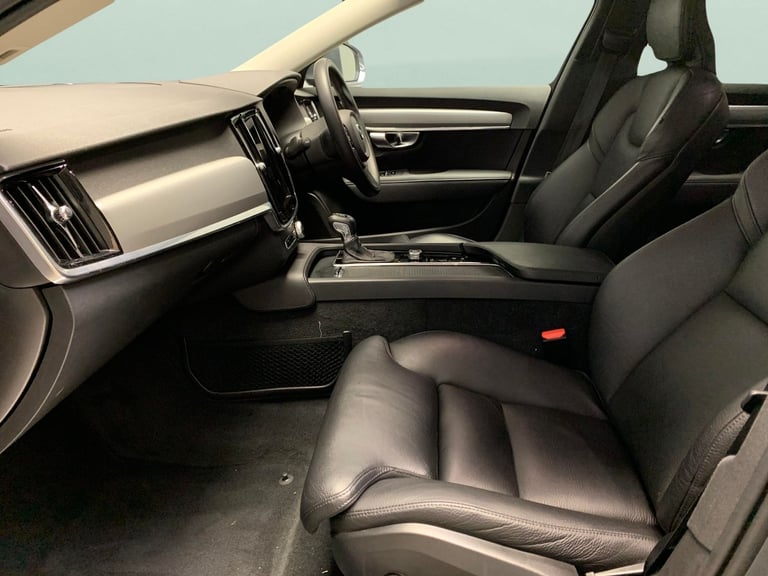 2019 Volvo V90 2.0 D4 Momentum Plus Estate 5dr Diesel Auto Euro 6 (s/s) (190 ps) - SENSUS  Estate...