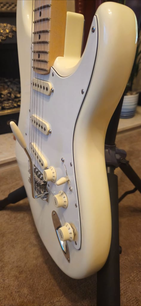 Fender Stratocaster Limited Edition American Performer Olympic White