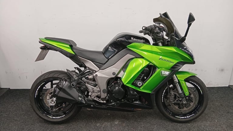 KAWASAKI Z1000 ** MOT MAY 2026 - DIGITAL DISPLAY - CRASH PROTECTION ** 