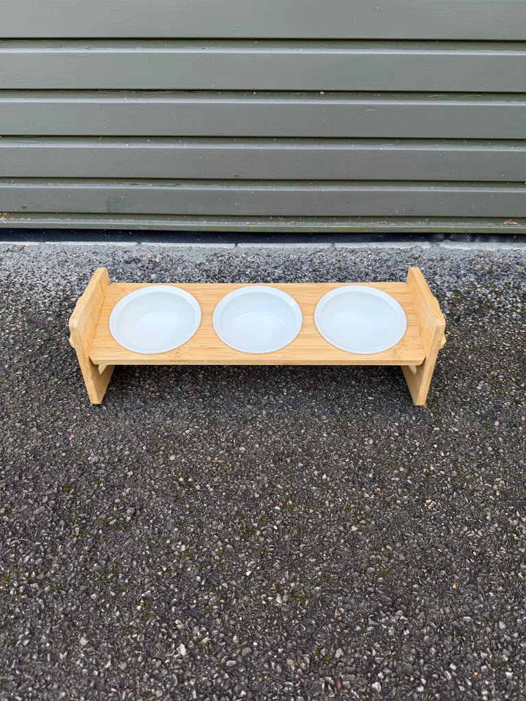 3 bowl pet food & drink holder