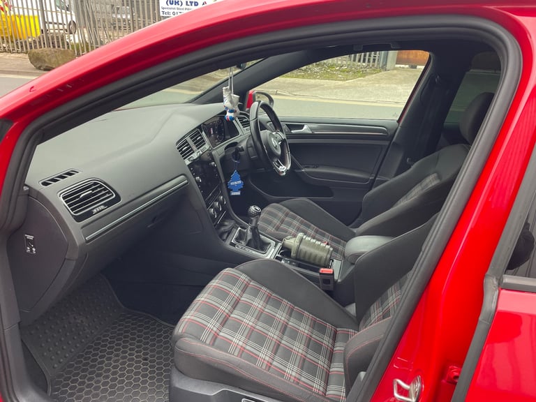 VW GOLF 7.5 GTI 2.0 PETROL TURBO CHARGED