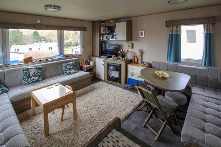 ABI Horizon 2016 static caravan at Combe Haven, nr Hastings E Sussex. 8 berth