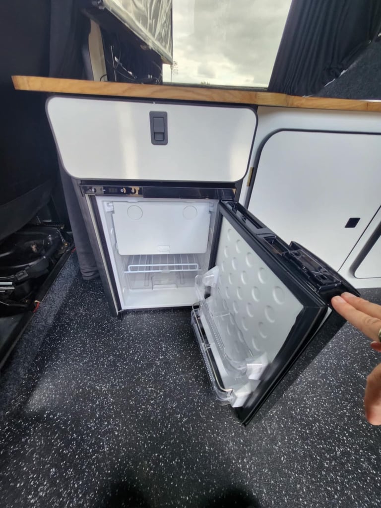 Vauxhall, VIVARO, Panel Van, 2015, Manual, 1598 (cc)