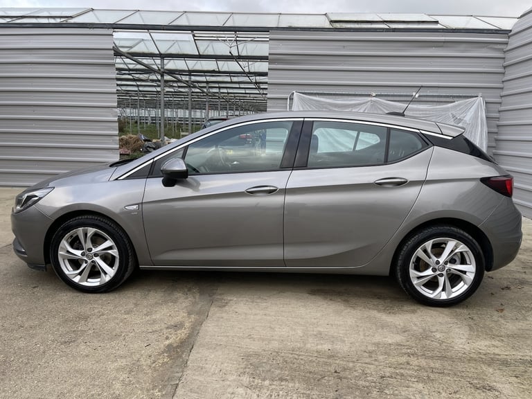 VAUXHALL ASTRA 1.4 i SRi 2017