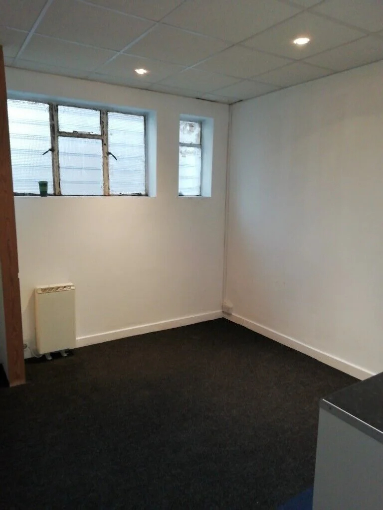 **LET BY**11A-15 PICCADILLY**1 BEDROOM APARTMENT**DSS ACCEPTED