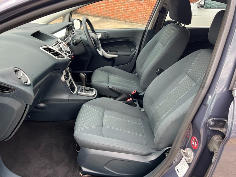 2012 Ford Fiesta 1.4 Titanium 5dr Auto HATCHBACK Petrol Automatic