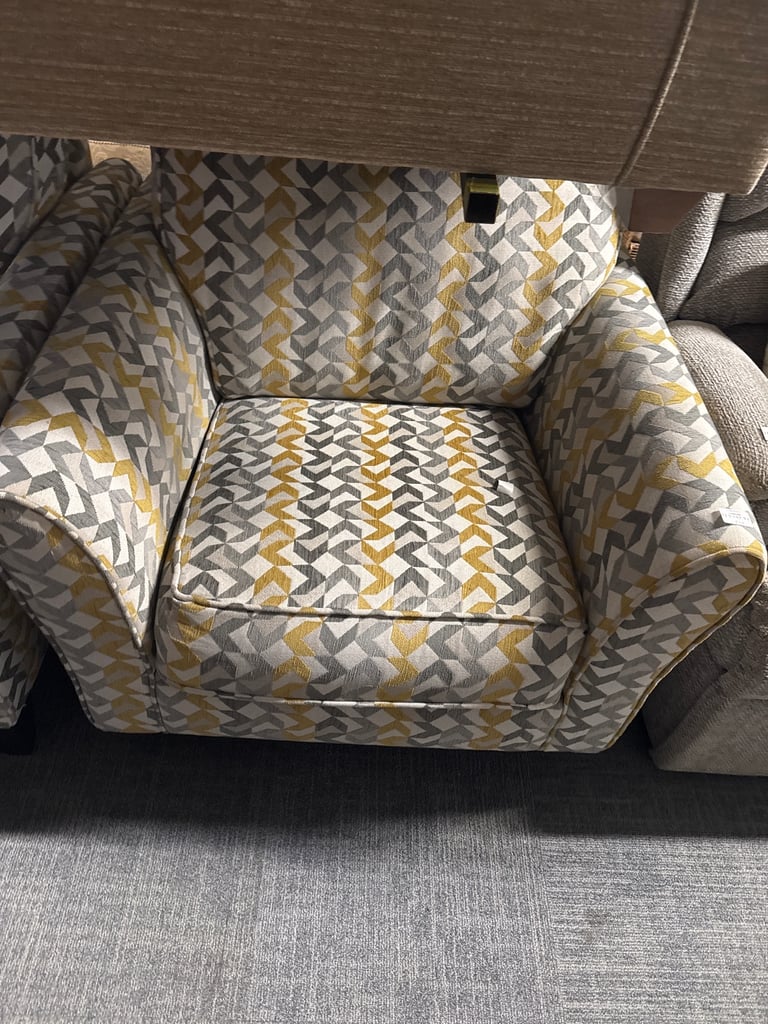 2x Armchairs 