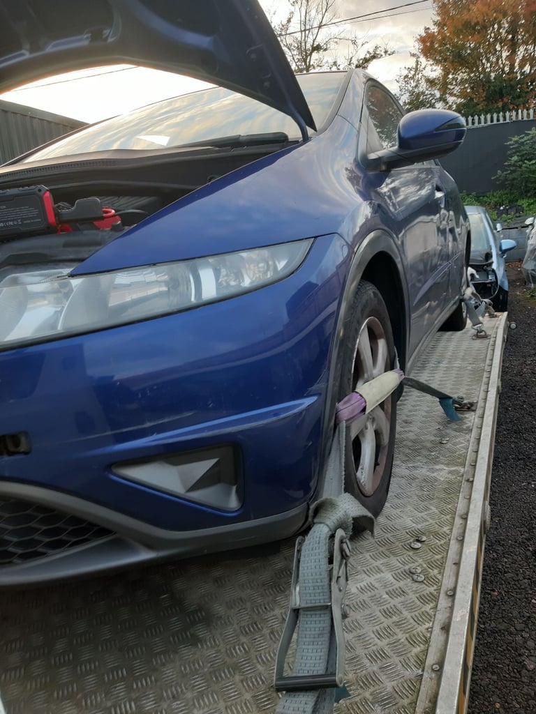 2009 Honda Civic 1.4 petrol for breaking 