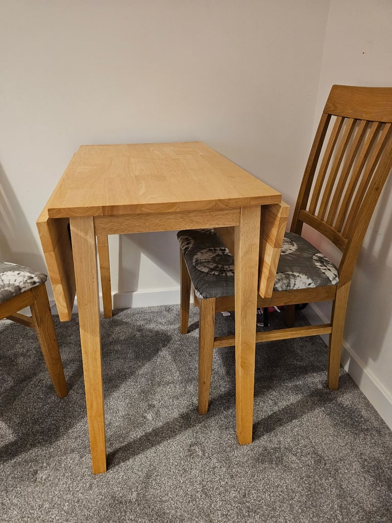 Beech solid wood compact dining table