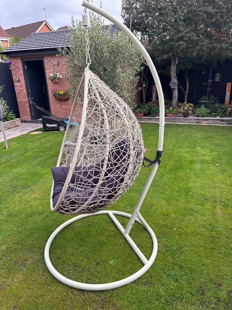 Egg chair 