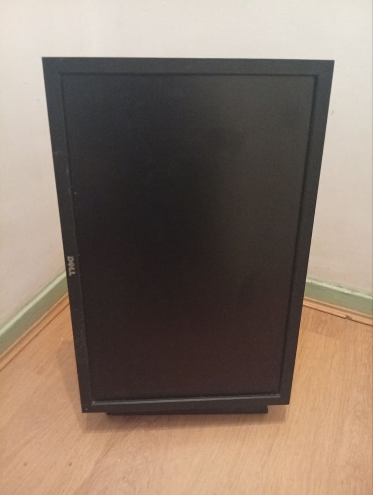 Dell U2410 24" IPS 1920 x 1200 widescreen monitor - great connectivity + USB hub, SD card reader