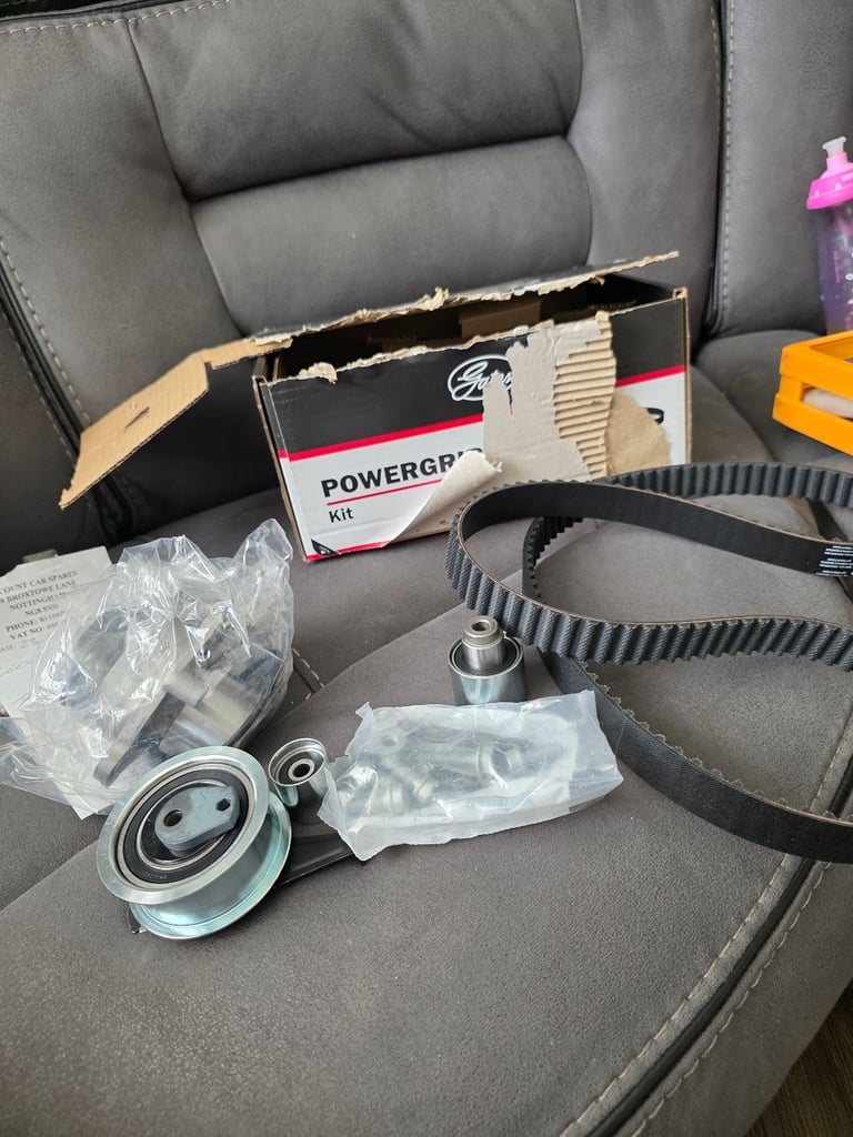 Timing Belt & Water Pump Kit KP55678XS Gates Set 04L198119A Replaces KP15678XS