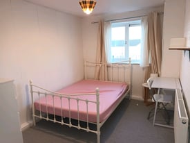 Double bedroom to Let in Prescot