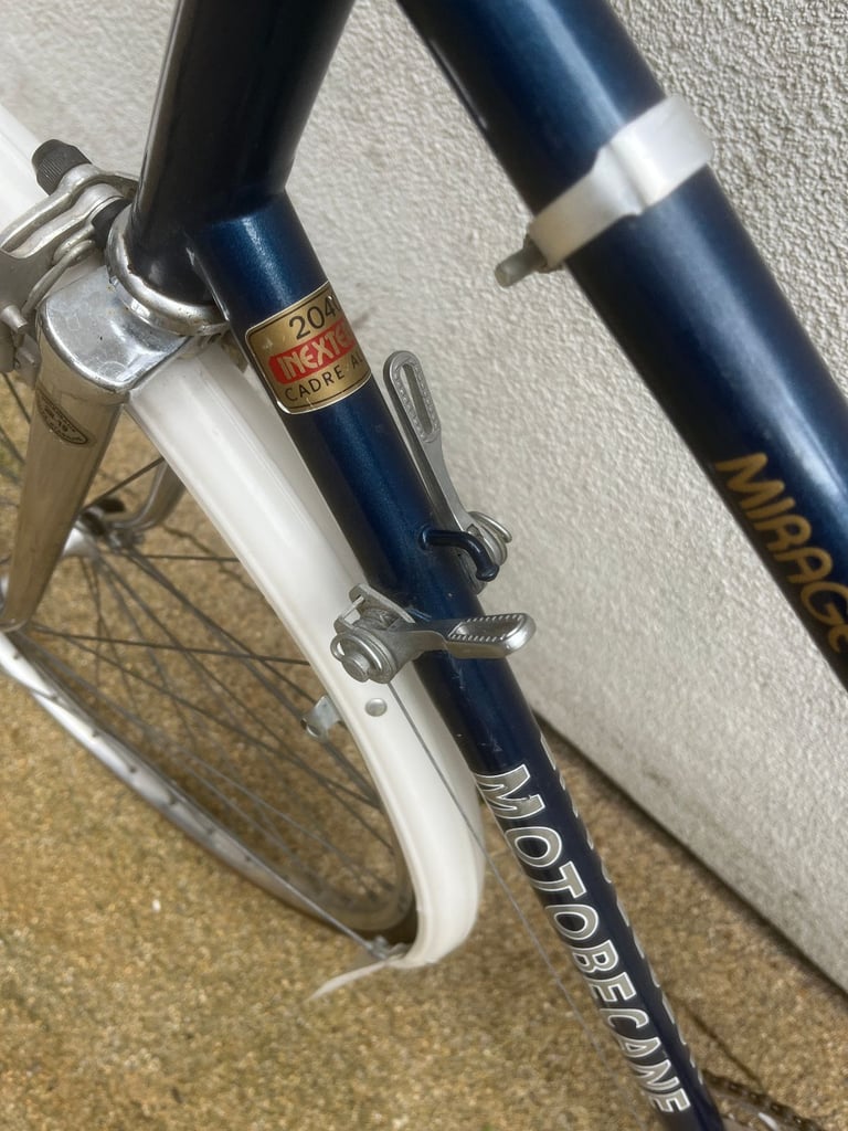 Stunning sporty Women's Motobecane Vintage Roadbike