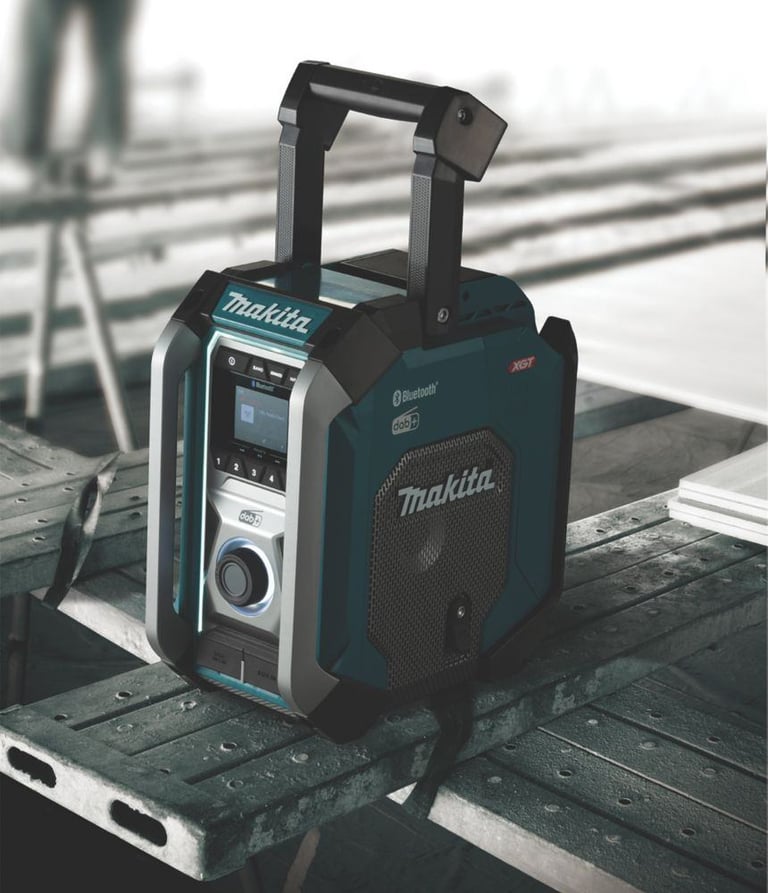 WANTED Makita mr007gz Xgt radio DAB+ shop price arond £150 new