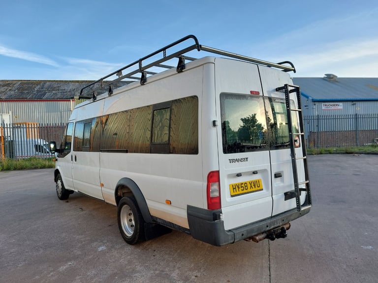 ONLY 51K MILES 17 SEAT MINIBUS FORD TRANSIT 