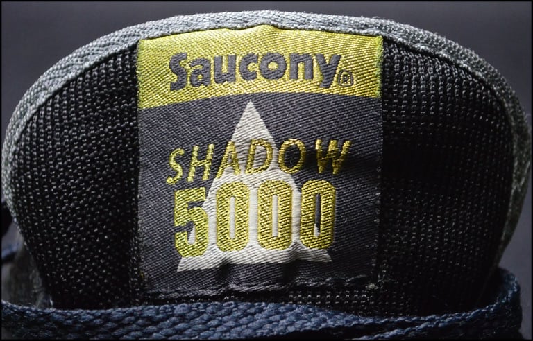 Vintage Saucony Shadow 5000 (Limo black S70404-31) Size 10UK, 11US, 45EU