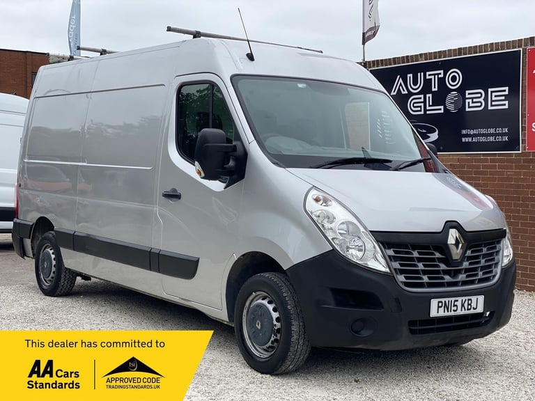 2015 Renault Master 2.3 dCi 35 Business FWD MWB Medium Roof Euro 5 5dr PANEL VAN Diesel Manual