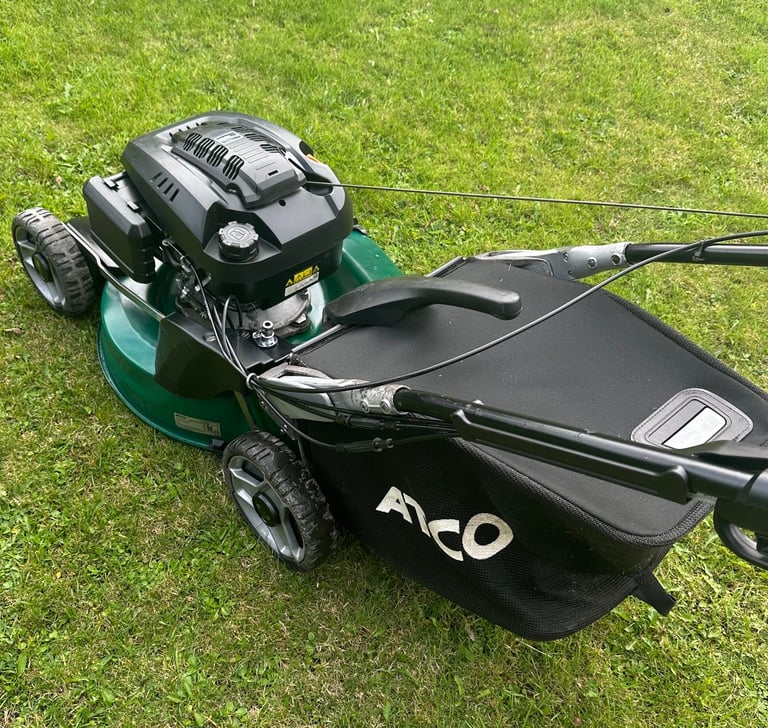Atco Quattro 4in1 petrol lawnmower 21”cut Selfdrive 196cc mower £850 New