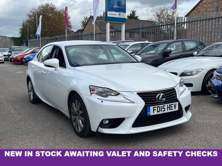 2015 LEXUS IS 2.5 300H ADVANCE SALOON 4DR PETROL HYBRID E-CVT EURO 6 (S/S) (2