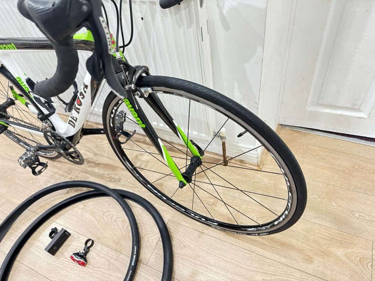 Full carbon De Rosa avant bike in very good condition all fully working 