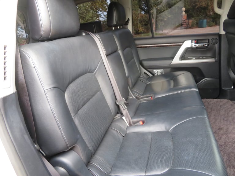 2014 Toyota Landcruiser Amazon ZX 4.6 V8 Petrol 8 Seater 4x4 Petrol Automatic