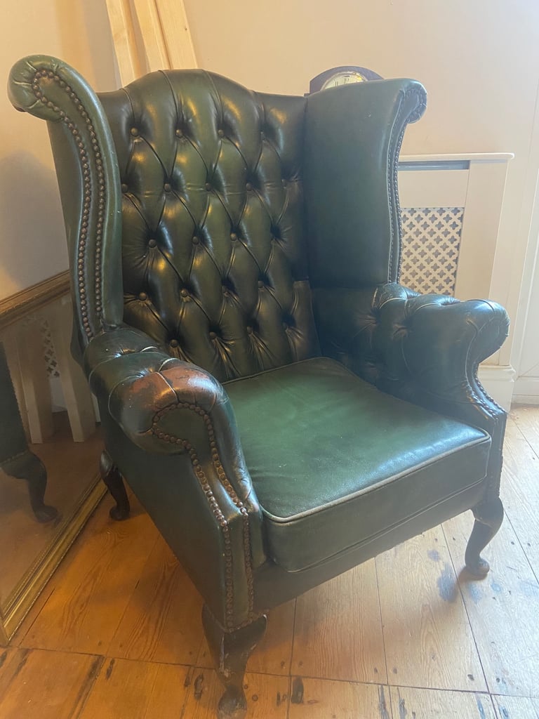 Green chesterfield armchair 