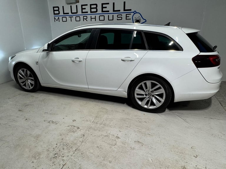 2015 Vauxhall Insignia 2.0 CDTi SRi Nav Sports Tourer Auto Euro 5 5dr Estate Diesel Automatic