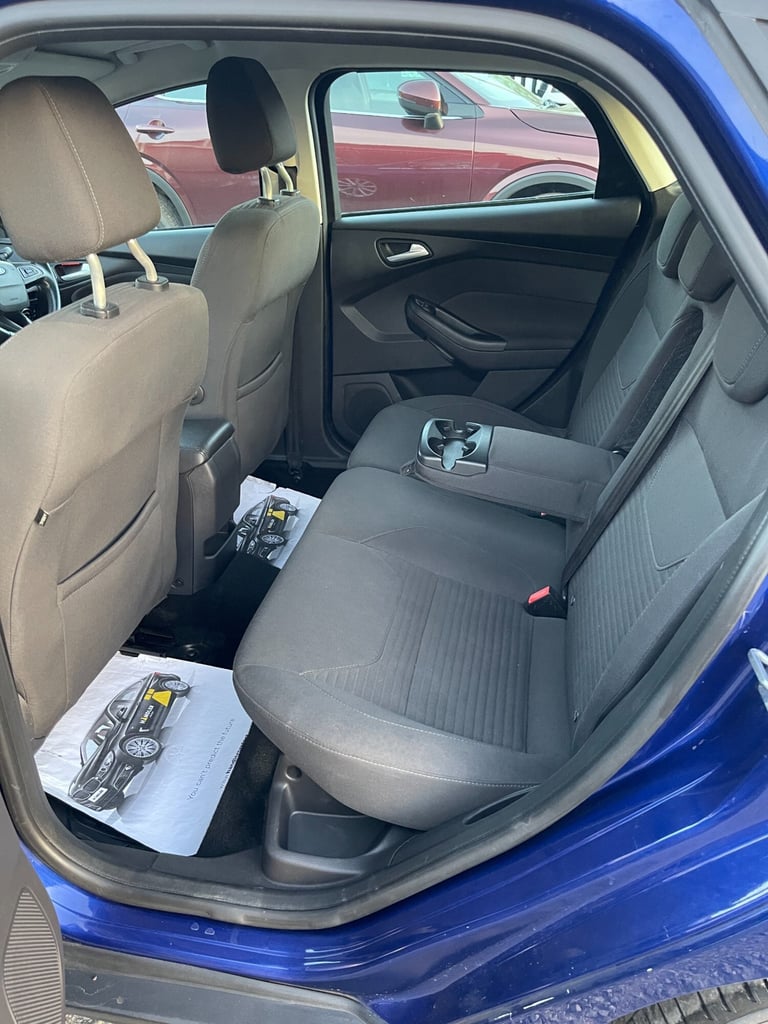 2015 Ford Focus TITANIUM 5-Door Petrol