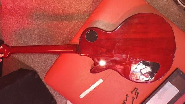 Epiphone les paul guitar